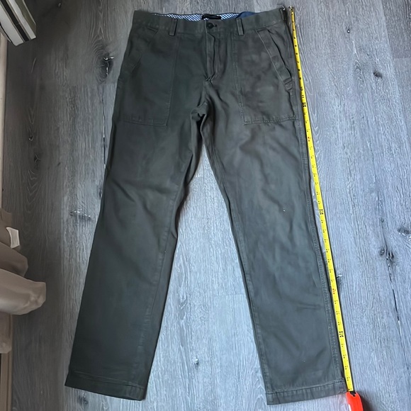 Banana Republic Green Pants - Picture 1 of 5